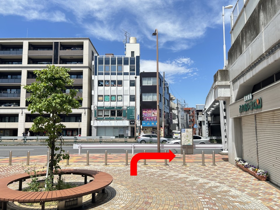 東急東横線 反町駅の出口
